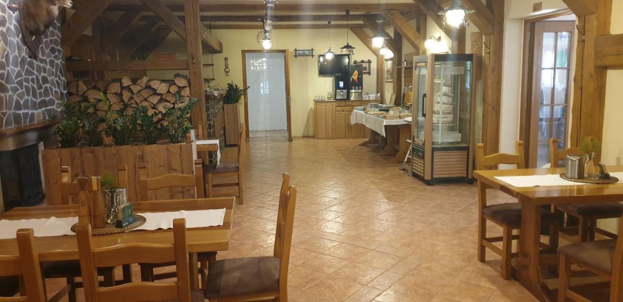 Forrest Hotel 霍穆托夫 外观 照片