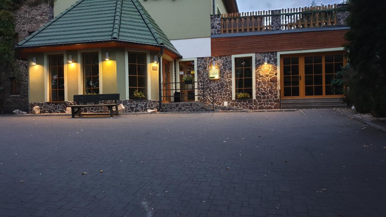 Forrest Hotel 霍穆托夫 外观 照片