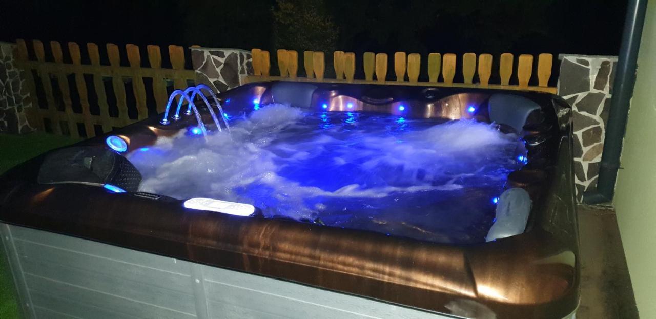 Forrest Hotel 霍穆托夫 外观 照片