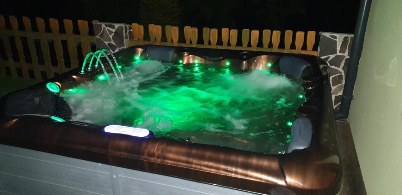 Forrest Hotel 霍穆托夫 外观 照片