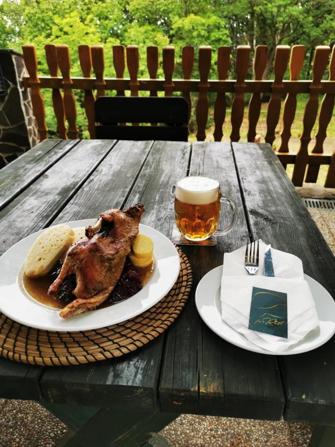 Forrest Hotel 霍穆托夫 外观 照片