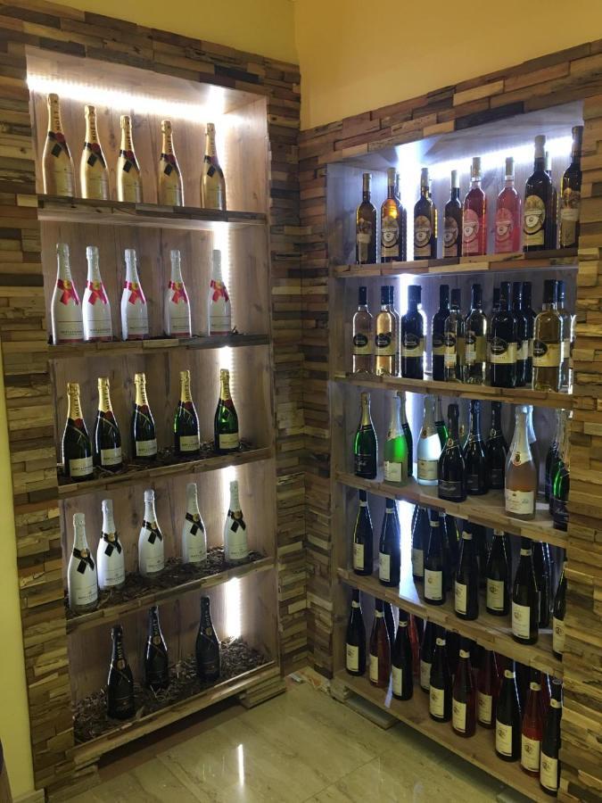 Forrest Hotel 霍穆托夫 外观 照片