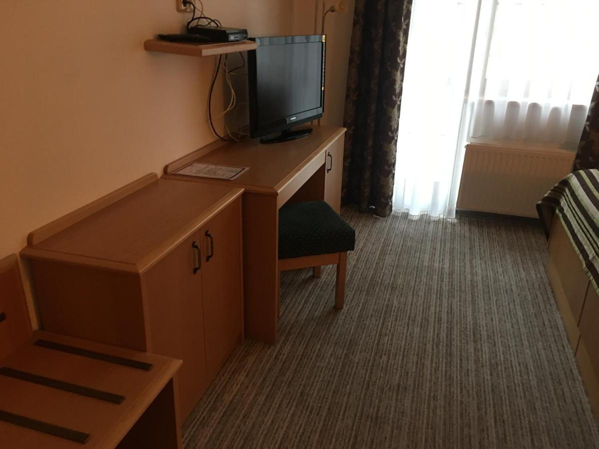Forrest Hotel 霍穆托夫 外观 照片